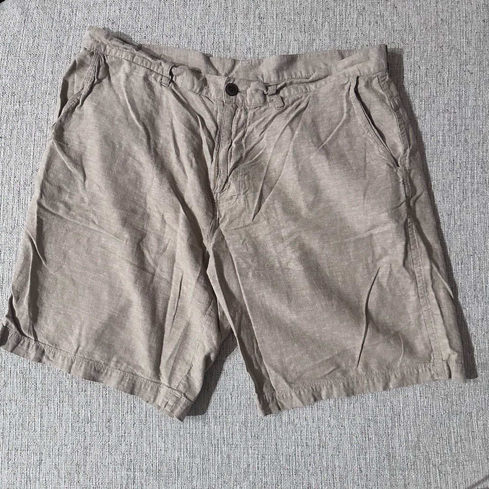 Men's Casual Linen-Blend Shorts in Taupe